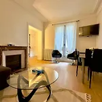 Champs élysées 5 *