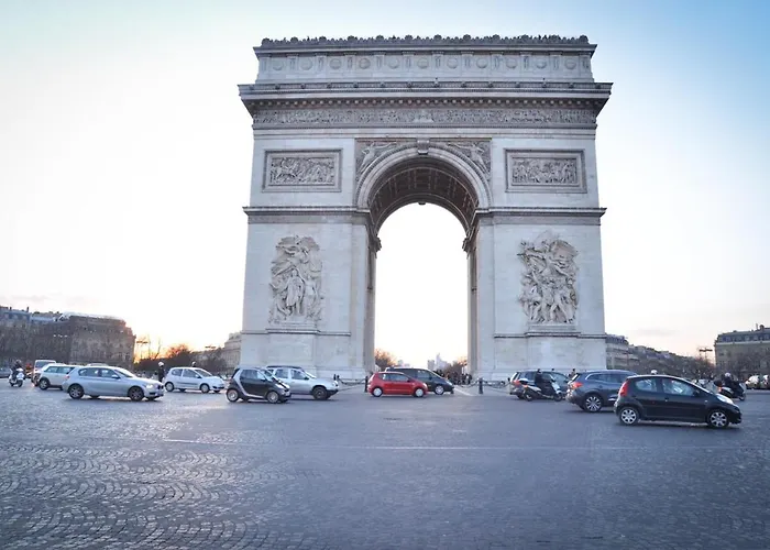 Champs Elysees 5 Apartman *