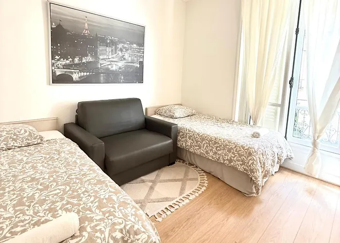 Champs Elysees 5 Apartman *