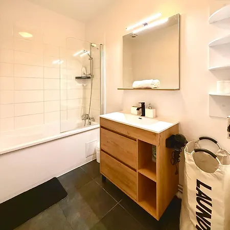 Apartment Champs Elysees 5 *