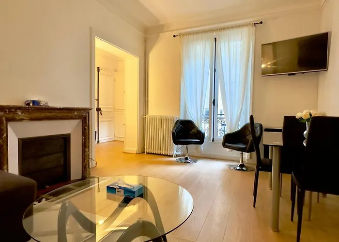 Champs Elysees 5 *